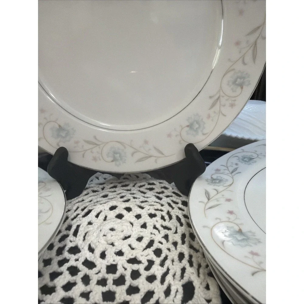 Set of 7 Vintage Fine China of Japan 